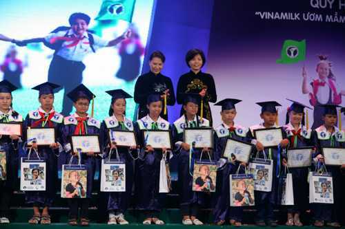 “Vinamilk – Tìm kiếm tài năng Việt”