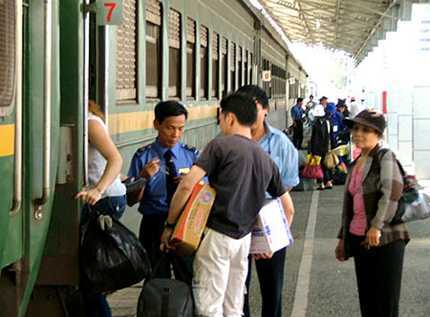 Từ 15/5, đường sắt tăng giá vé tàu