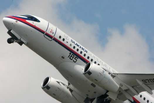 Sukhoi Superjet-100 sắp trình diễn ở Nội Bài mất tích