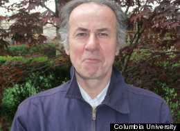 Người bảo vệ 52 tuổi tốt nghiệp đại học