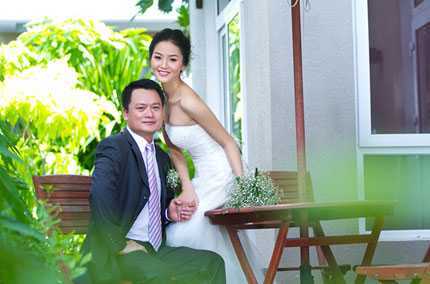 Phan Thị Lý sắp kết hôn với doanh nhân hơn 17 tuổi