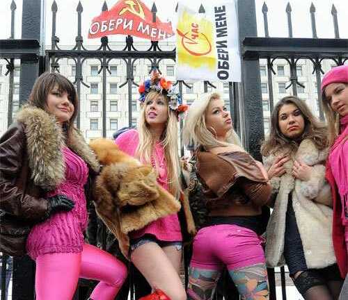 Ukraine đau đầu vì nạn gái gọi mùa Euro