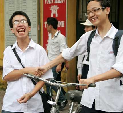Thi tốt nghiệpTHPT 2012: Những nụ cười ấn tượng nhất