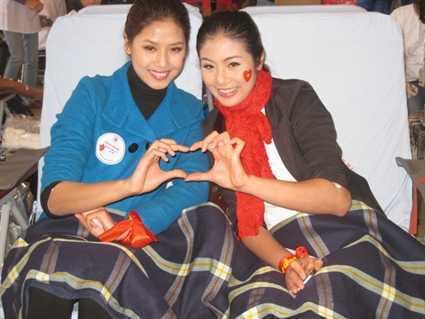 Tôn vinh người hiến máu 65 lần