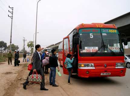 Doanh nghiệp vận tải chưa muốn giảm giá cước