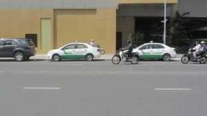 TP.HCM: Cước taxi giảm nhỏ giọt theo giá xăng