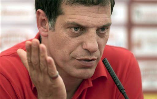 Vì Balotelli, HLV Bilic lên án CĐV Croatia