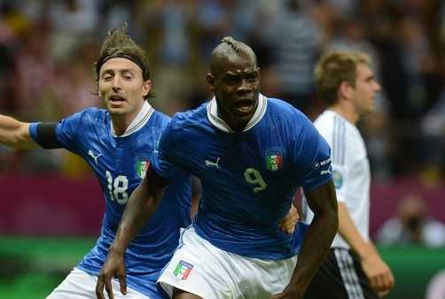 Balotelli: Cú đúp vào lưới Đức để dành tặng mẹ