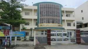 Lịch nộp báo cáo thực tập và thi TN gần nhau: SV 'khóc'