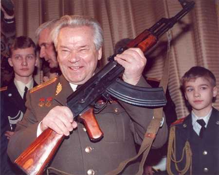 AK 47 - Súng trường huyền thoại sắp tròn 65 tuổi