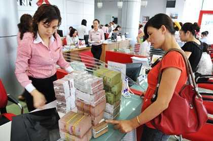 Hạ lãi suất vay: Ngân hàng vẫn chưa thiện chí