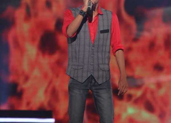 Gặp thí sinh khiếm thị The Voice 'gây bão' trên mạng
