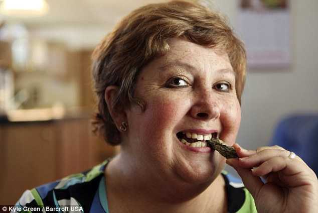 Chuyện người phụ nữ 'quái dị' thích ăn đất đá