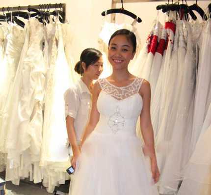 Rò rỉ tin cưới chồng Tây, Đoan Trang bối rối