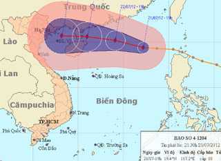 Bão số 4 đang mạnh thêm trên biển Đông