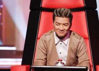 The Voice Vietnam: Mr Đàm dùng kim cương dụ thí sinh