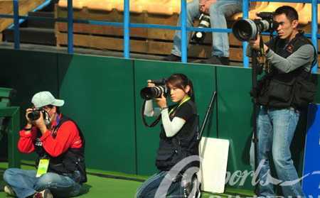 Săn tin, 'chém gió' kiếm 10-20 triệu/tháng