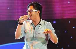 'Thảm họa The Voice' nói Uyên Linh 'khôn lỏi'