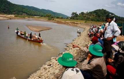 Vượt sông sang Lào, một người chết