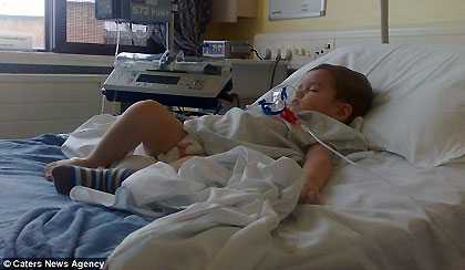 Cậu bé không thể ăn gì trong suốt 5 năm