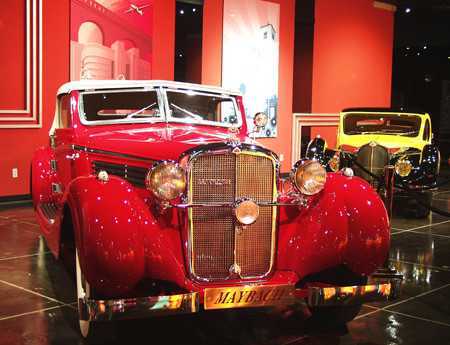 Chiêm ngưỡng những mẫu xe cổ giá 'khủng'