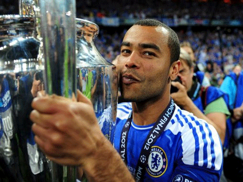 Chuyển nhượng 30/7: MU toan tính rút ruột Chelsea