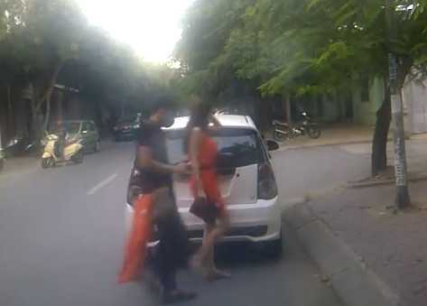 Công Vinh đưa Thủy Tiên đi siêu âm