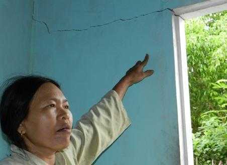 Chuyện lạ: Dân đi tránh mìn nổ giữa thời bình