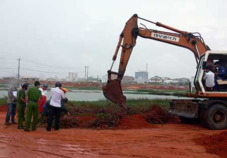 Giám định số tiền bị bỏ rơi cạnh quốc lộ 1A