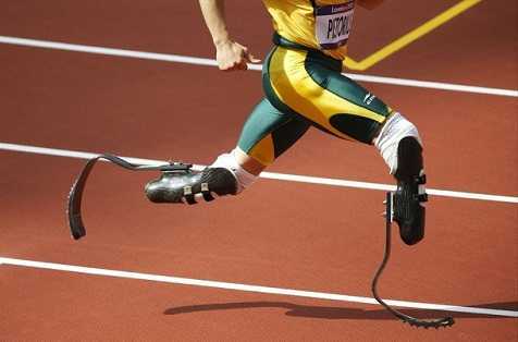 Chuyện cổ tích ở Olympic: Người không chân thi chạy