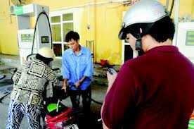 Không biết hay 'điếc không sợ súng'?
