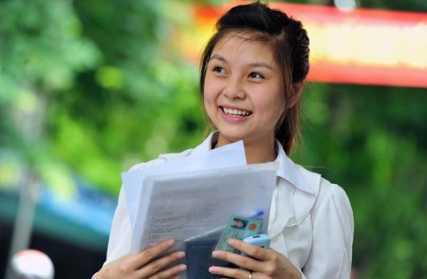 Con đỗ nhiều trường ĐH, cả nhà lại 'chiến tranh lạnh'