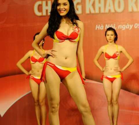 Hoa hậu VN 2012: Ngắm 20 thí sinh phía Bắc diện bikini
