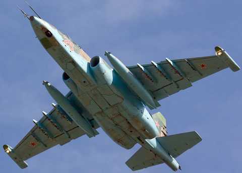 Xem Sukhoi Su-25 trình diễn thả bom