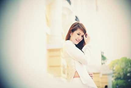 Vẻ đẹp của hotgirl mơ trở thành giảng viên triết học