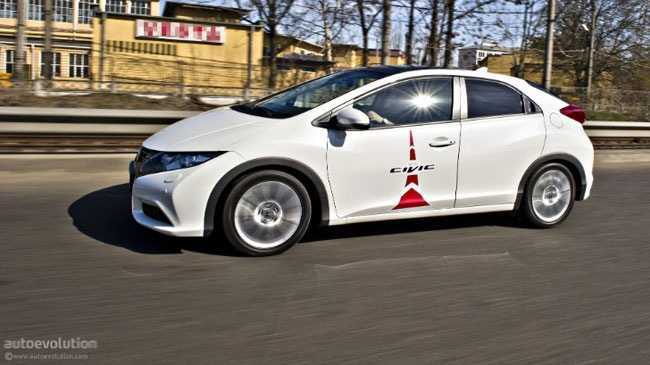 Sắp có Civic 5 cửa bản Mỹ