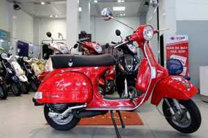 Lặng lẽ ra mắt, Vespa PX chốt giá 122,8 triệu đồng