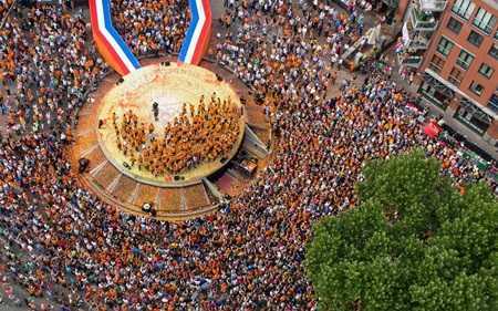 Ảnh quốc tế 15/8: Tưng bừng đón VĐV đem vàng về tổ quốc