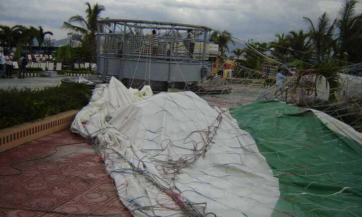 Nổ khinh khí cầu 1,2 triệu euro trên biển Nha Trang