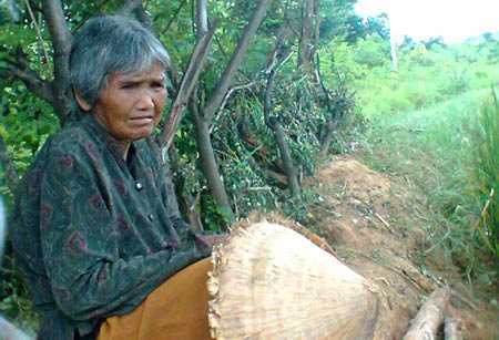 Kinh hoàng hủ tục 