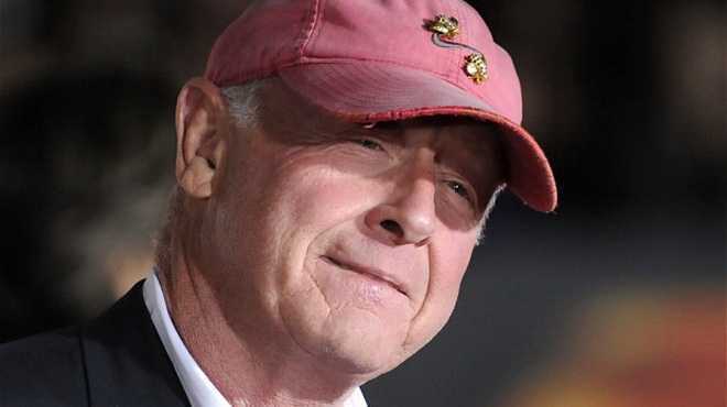 Đạo diễn nổi tiếng nhảy cầu tự tử