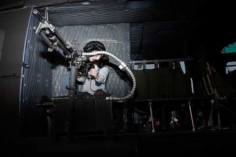 Ảnh: Người dân Hàn Quốc say mê những 'món đồ chết chóc'