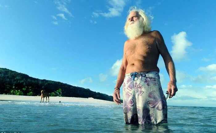 Ảnh quốc tế 26/8: Tìm thấy 'Robinson' trên đảo hoang