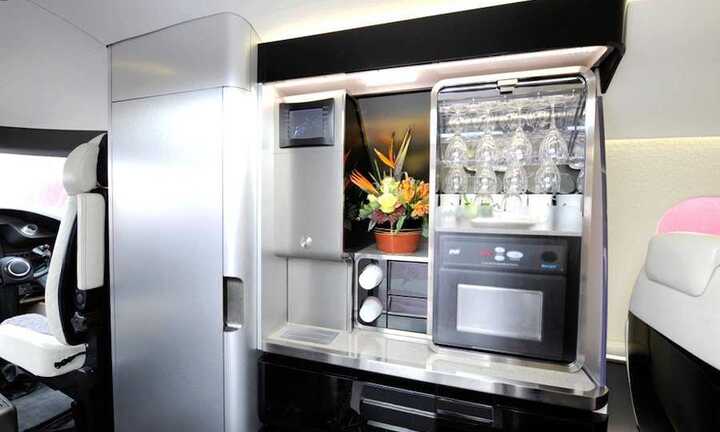 Máy bay riêng sang trọng nhất thế giới có gì đặc biệt?