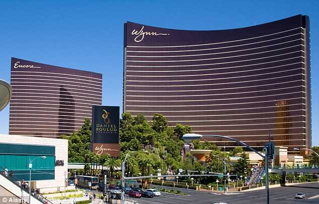 Kỳ nghỉ siêu sang của Hoàng tử Harry ở Las Vegas