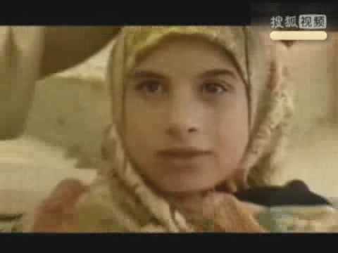 Cô bé có đôi mắt nhả ra thủy tinh