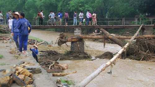 Lào Cai: Lũ quét đột ngột, 11 người chết
