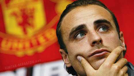 Bebartov – Bông hoa hồng trong chiếc bình thủy tinh