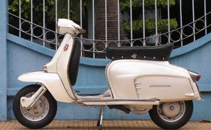 Hình ảnh Lambretta TV175 'hàng độc' ở miền Tây