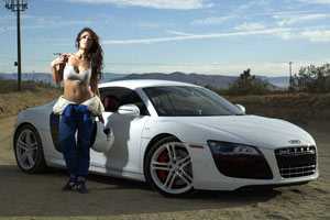 Điểm mặt các nữ ‘cao thủ’ drift gợi cảm nhất thế giới